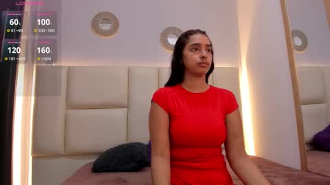 Snapshot of taylor_colores chatting on 11.13.25 taylor_colores online show from 11.13.25