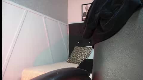 Taylor 3 online show from 09.17.25