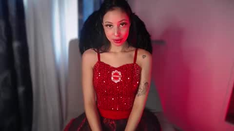 Taylor 3 online show from 10.14.25