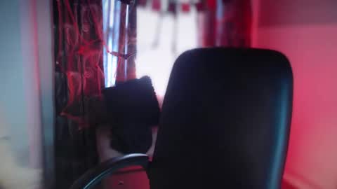 Taylor 3 online show from 10.28.25