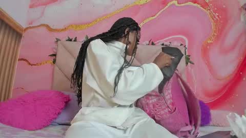 Oriana online show from 10.22.25