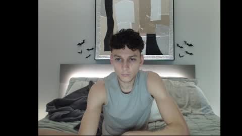 Snapshot of taylorcamz chatting on 10.22.25 taylorcamz online show from 10.22.25