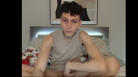 Snapshot of taylorcamz chatting on 11.06.25 taylorcamz online show from 11.06.25