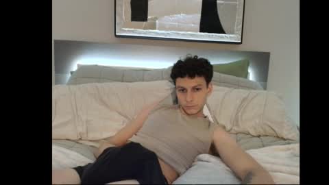 Snapshot of taylorcamz chatting on 11.15.25 taylorcamz online show from 11.15.25