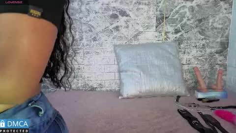 Tay online show from 11.10.25