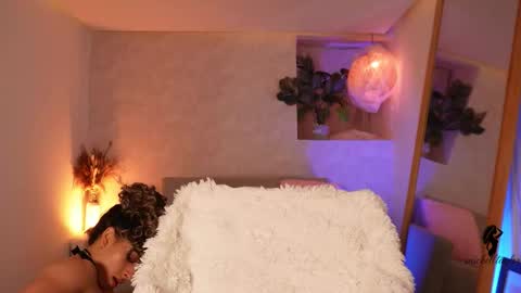 Snapshot of taylormich1 chatting on 11.11.25 taylormichell online show from 11.11.25