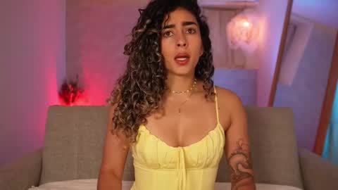 Snapshot of taylormich1 chatting on 02.17.26 taylormichell online show from 02.17.26