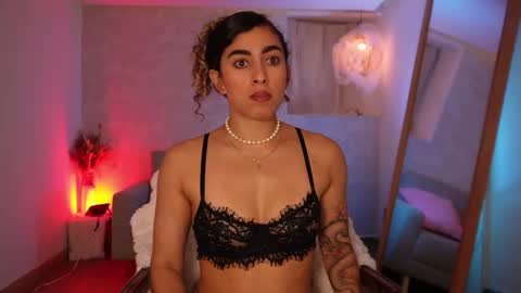 Snapshot of taylormich1 chatting on 02.24.26 taylormichell online show from 02.24.26