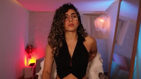 Snapshot of taylormich1 chatting on 02.26.26 taylormichell online show from 02.26.26