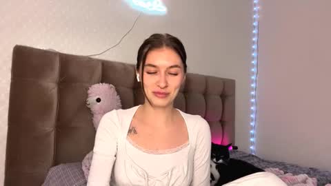 Bella online show from 10.02.25