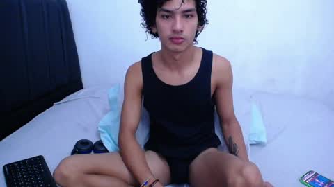 Snapshot of tayronx33 chatting on 01.16.25 Tayron online show from 01.16.25