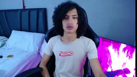 Tayron online show from 04.17.26