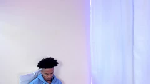 Snapshot of taysonysasha chatting on 10.27.25 ask for cum online show from 10.27.25