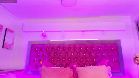 Sofia online show from 12.15.25