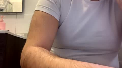 Snapshot of tbest1986 chatting on 02.02.25 Tbest1986 online show from 02.02.25