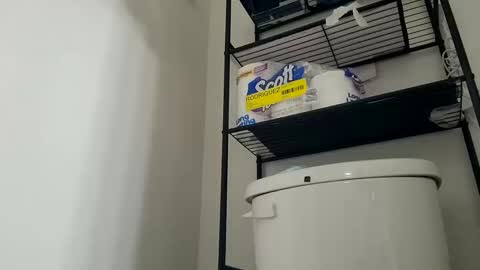 Snapshot of tboy833 chatting on 12.04.24 Luis online show from 12.04.24