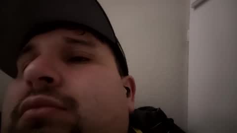 Snapshot of tboy833 chatting on 02.19.25 Luis online show from 02.19.25