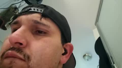 Snapshot of tboy833 chatting on 03.12.25 Luis online show from 03.12.25