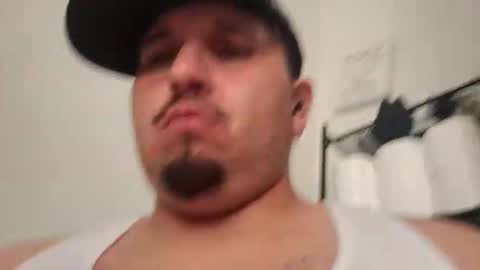 Snapshot of tboy833 chatting on 10.02.25 Luis online show from 10.02.25