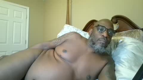 Snapshot of tchsul chatting on 11.10.25 TOUCH online show from 11.10.25