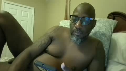 Snapshot of tchsul chatting on 11.11.25 TOUCH online show from 11.11.25