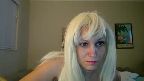 Snapshot of tcumstoch chatting on 11.07.25 tcumstoch online show from 11.07.25