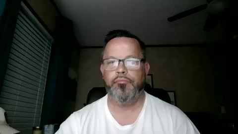 Snapshot of tdhawk87 chatting on 05.11.26 tdhawk87 online show from 05.11.26