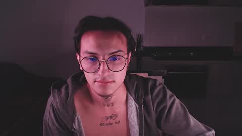 Snapshot of te0__0 chatting on 02.28.25 Teo independent model online show from 02.28.25