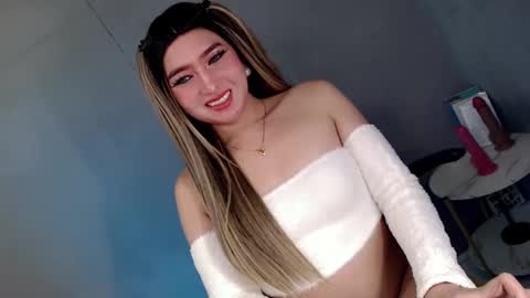ellaine online show from 03.11.25