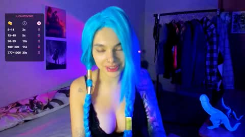 Snapshot of tea_rexx chatting on 11.08.25 Kristina online show from 11.08.25