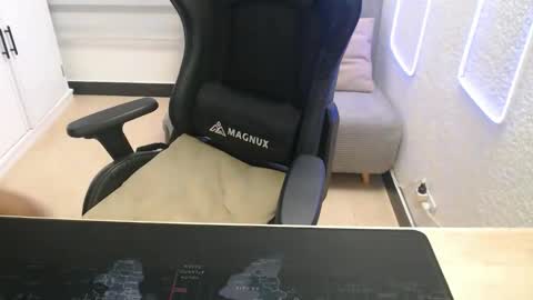 DYNAMITE DUO69 online show from 02.12.26