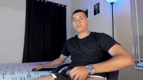 Snapshot of teamporn_18 chatting on 10.30.25 Danger online show from 10.30.25