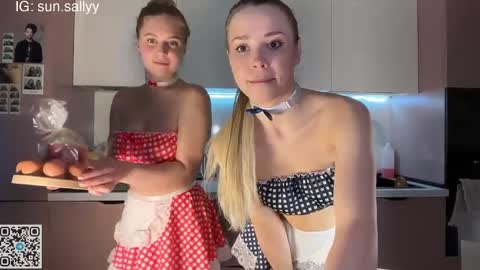 Snapshot of teasekiss chatting on 04.06.26 Sally and Sandy online show from 04.06.26