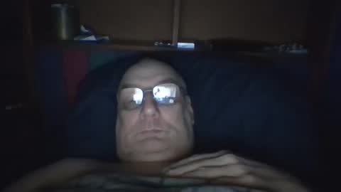 Snapshot of tebb61 chatting on 10.11.25 Mark online show from 10.11.25