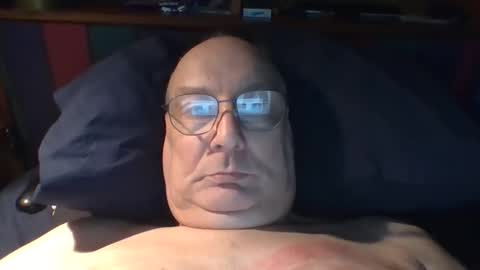 Snapshot of tebb61 chatting on 10.27.25 Mark online show from 10.27.25