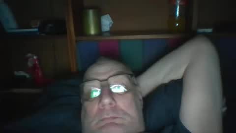 Snapshot of tebb61 chatting on 05.01.26 Mark online show from 05.01.26