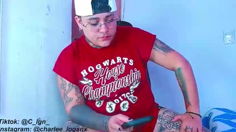 Charlee He online show from 01.18.25