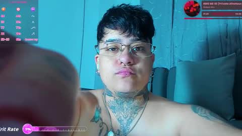 Charlee He online show from 11.01.25