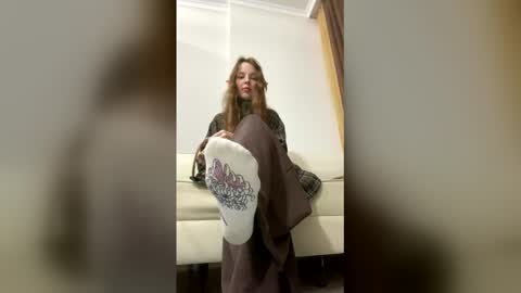 Mary     X TechnoElfff  INST    fansly kissmary online show from 03.11.26