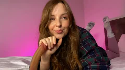 Mary     X TechnoElfff  INST    fansly kissmary online show from 04.12.26