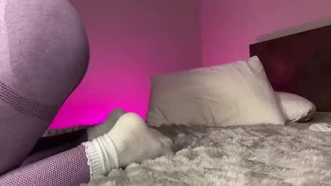 Mary     X TechnoElfff  INST    fansly kissmary online show from 04.18.26