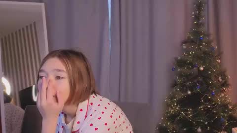 all me precious   online show from 12.17.25