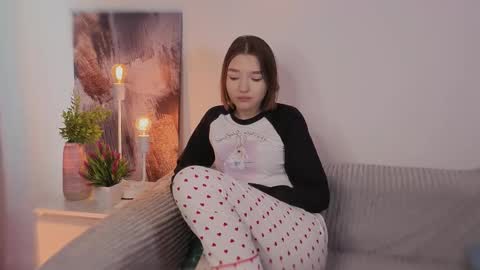 Snapshot of tecna_tonic chatting on 02.05.26 all me precious online show from 02.05.26