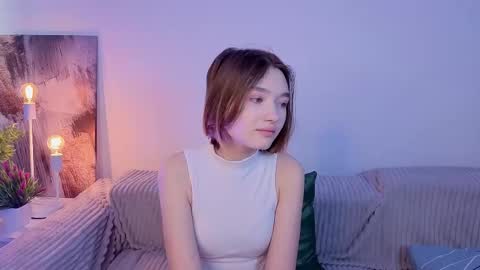 Snapshot of tecna_tonic chatting on 02.09.26 all me precious online show from 02.09.26