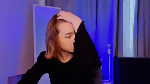 Snapshot of tecna_tonic chatting on 02.13.26 all me precious online show from 02.13.26