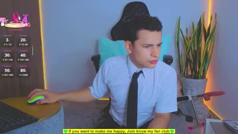 Snapshot of teddy_cowboy chatting on 09.28.25 Follow me on Twitter boys ryder and instagram teddyscoot 12 online show from 09.28.25