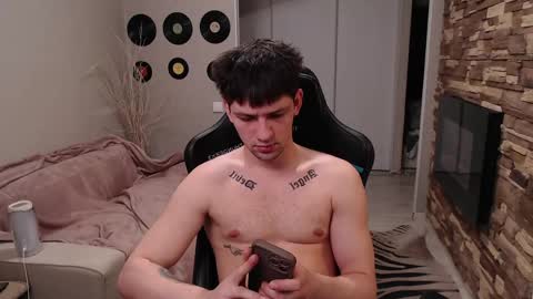 Teddy online show from 04.19.26