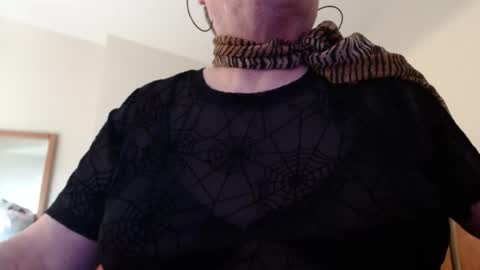 TedLassie....call me Teddie online show from 12.16.25