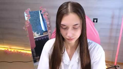 Snapshot of teeaapsex chatting on 06.29.26 Alice and Cassie online show from 06.29.26