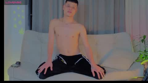 teeenagefeverr online show from 10.22.25